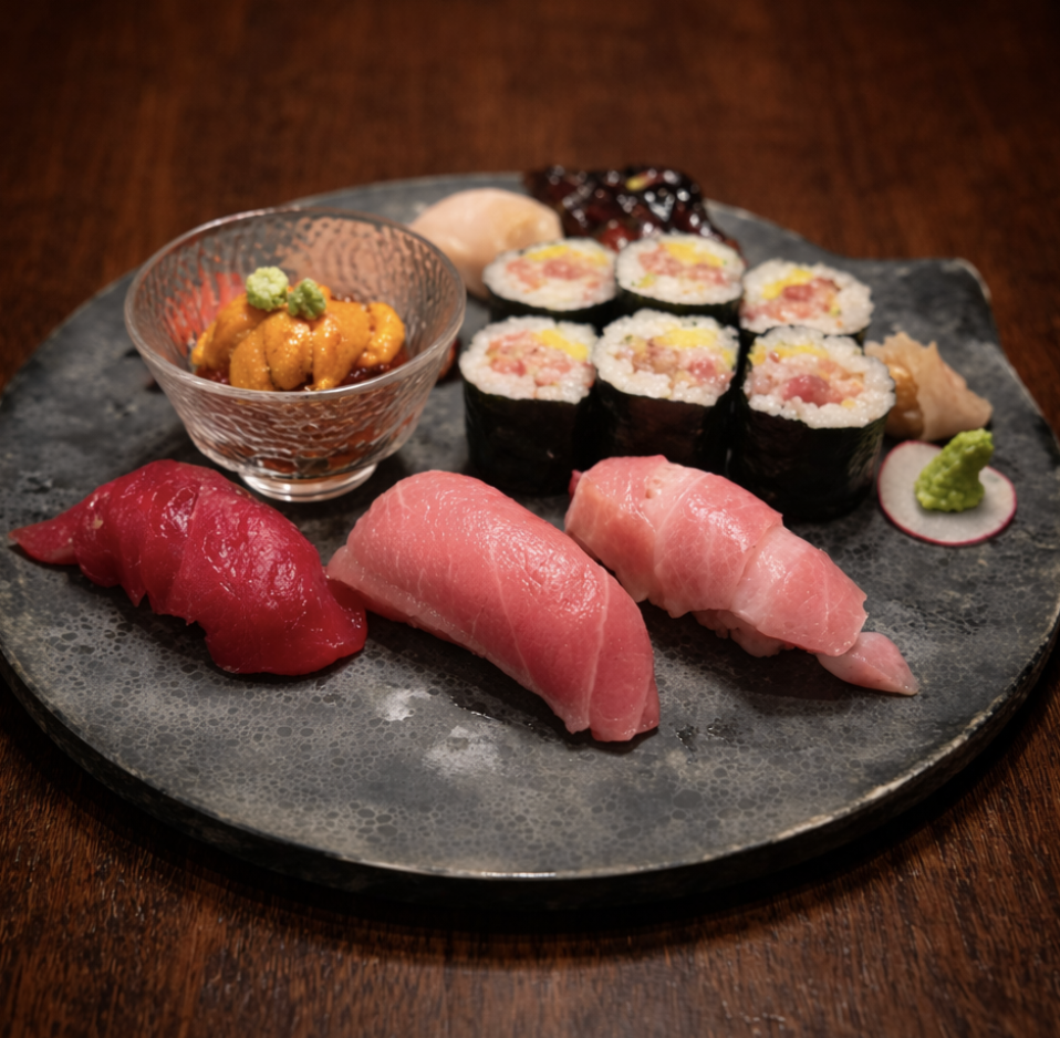 Ri sushi Gogyo $78 : maguro, chutoro, otoro, salmon, hamachi, kanpachi, eel, uni & ikura + roll 6pc