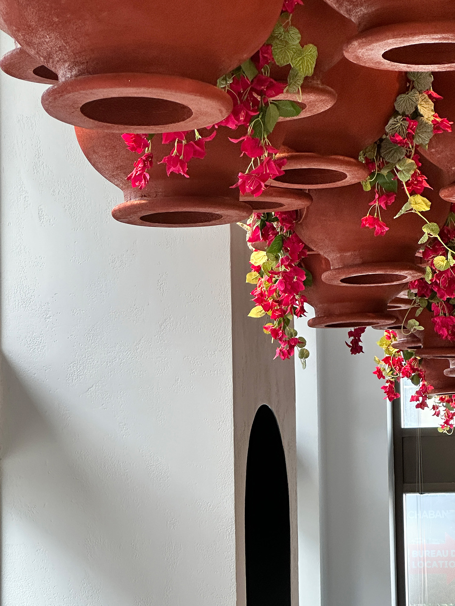 Clay pot decor Folfol restaurant, designed by Atelier MIM
