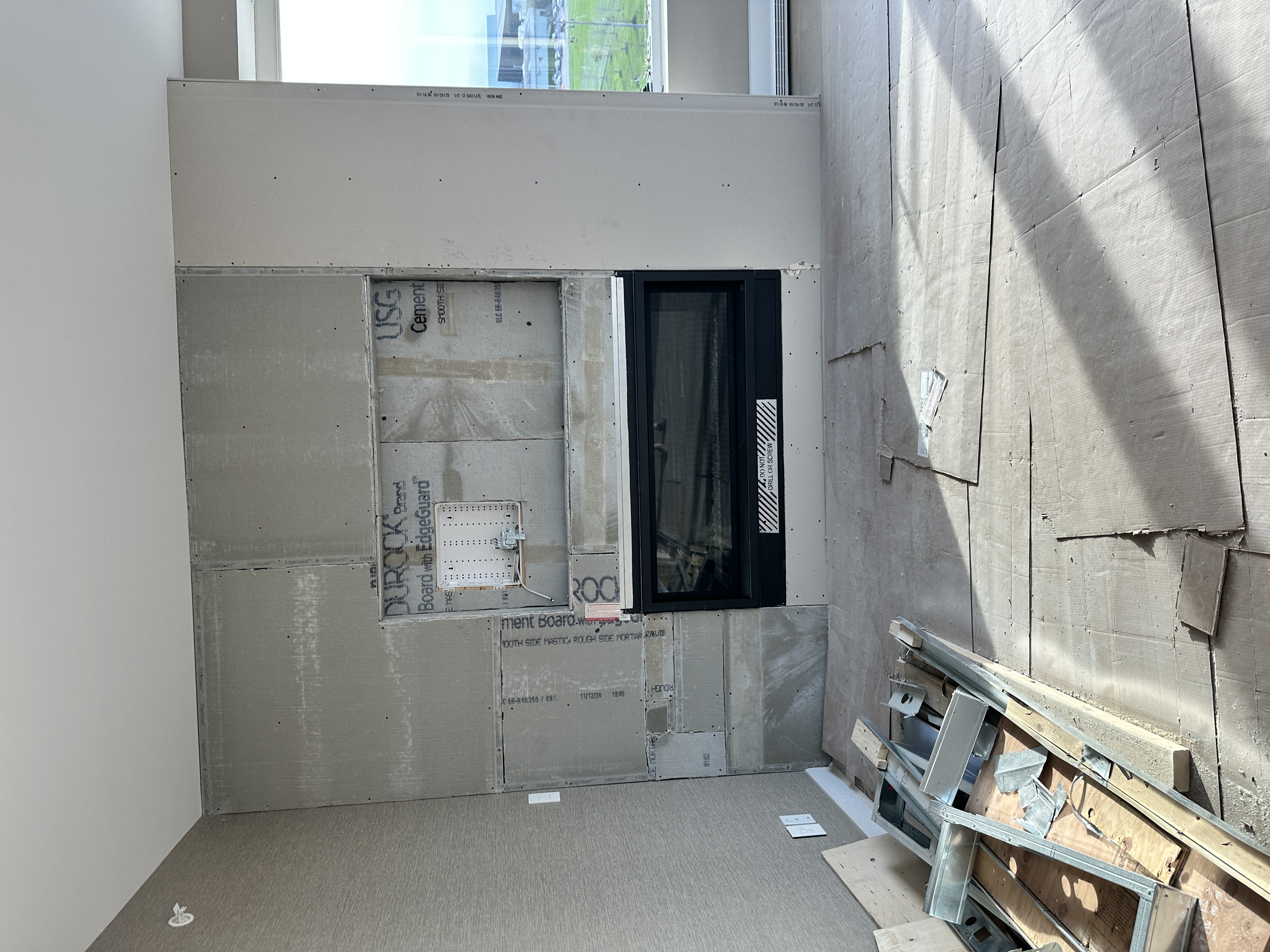 Contemporary condo renovation Montreal