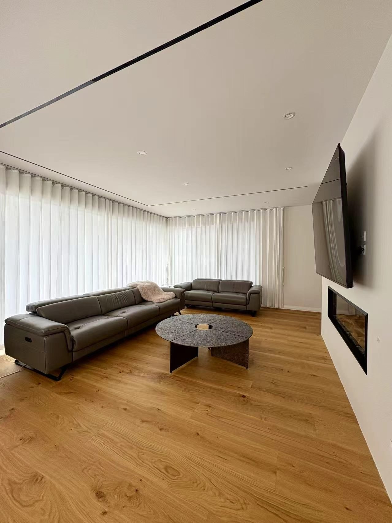 European oak engineered timber flooring in a Tauranga living room, laid by Floorical