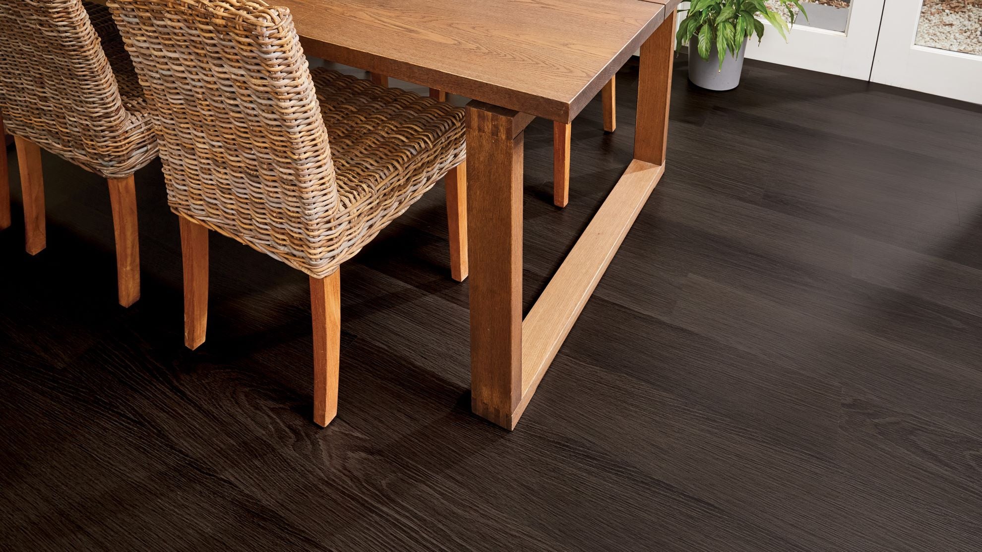Armstrong Aspirations Chardonnay Oak vinyl plank, supplier photography