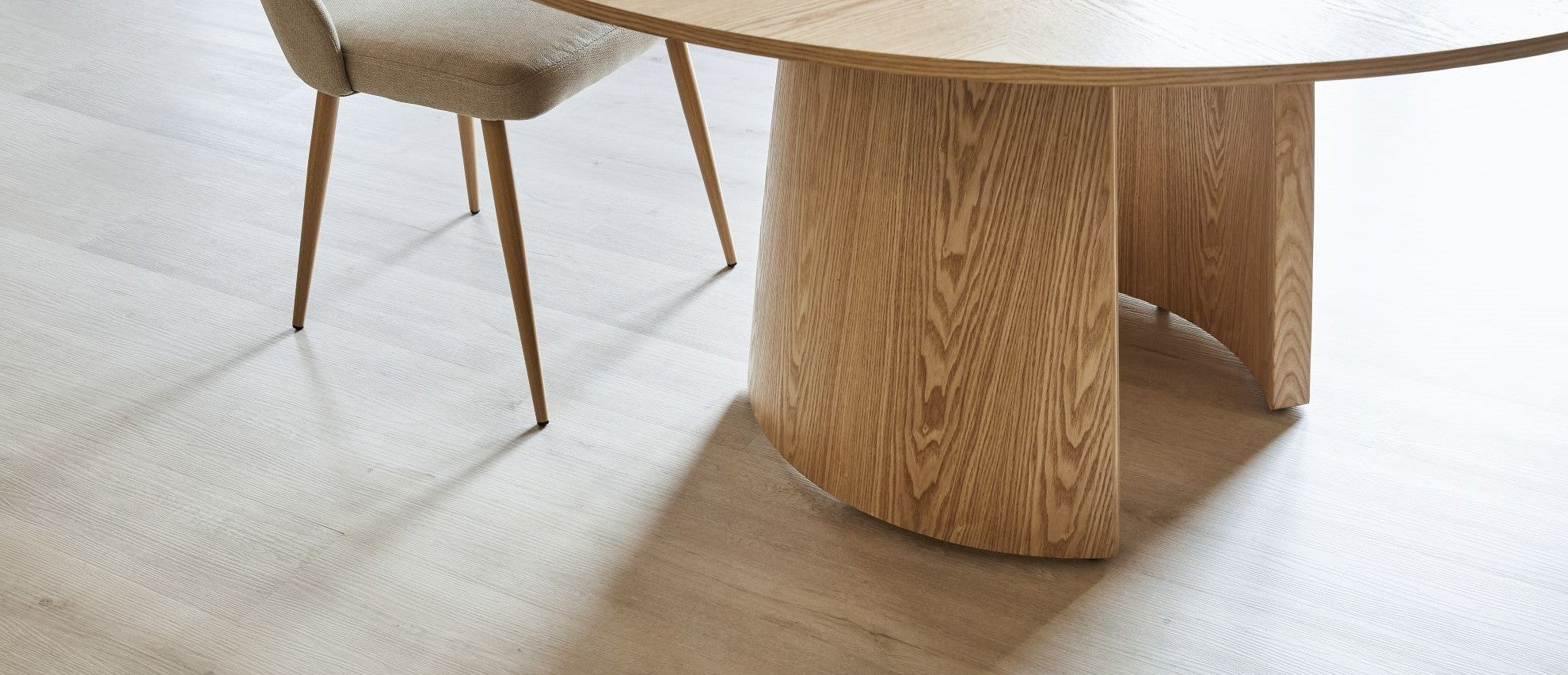 Armstrong Chesterfield Fortuna Oak vinyl plank, supplier photography