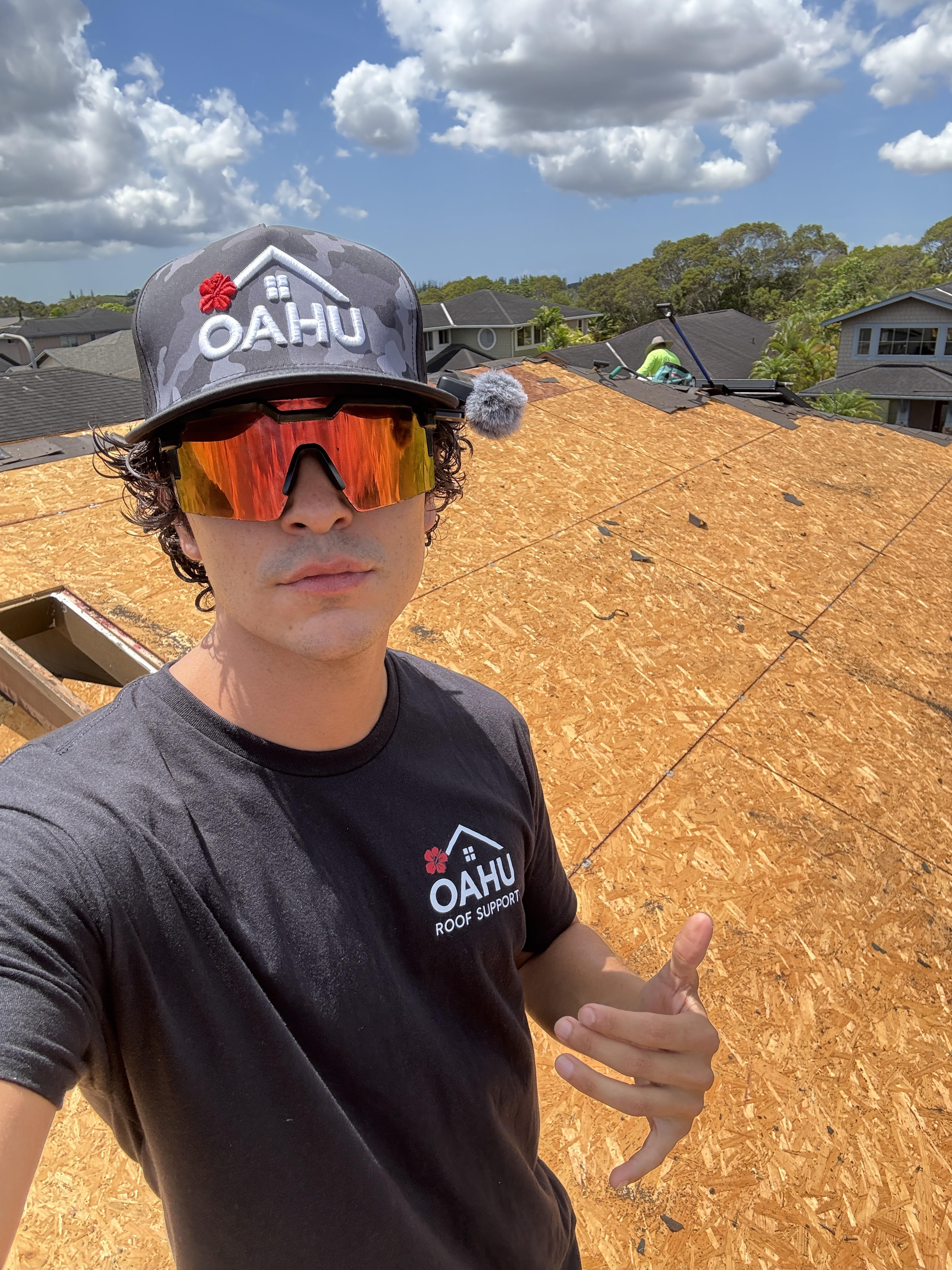 Hawaii Roof Support team at work