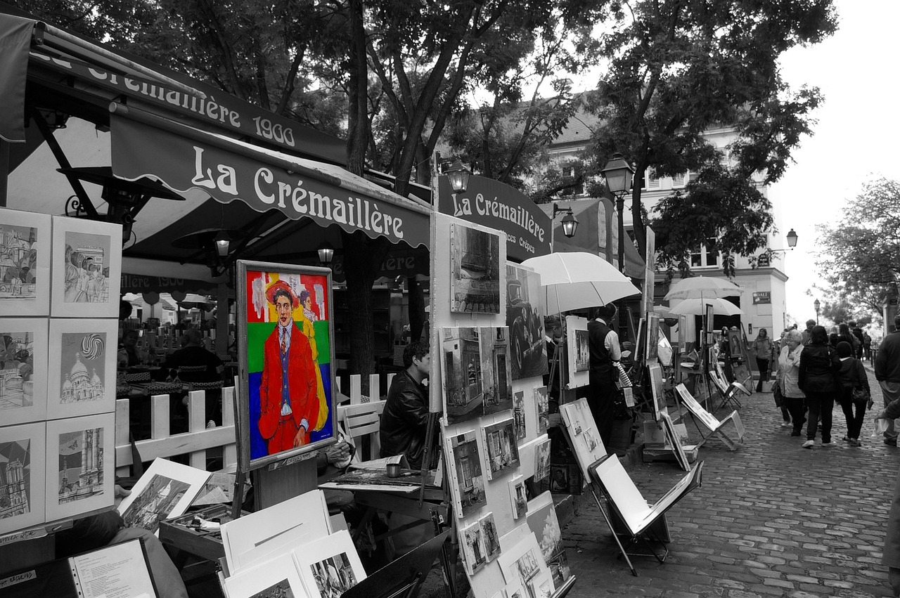 Exposition d'oeuvres sur la place du tertre