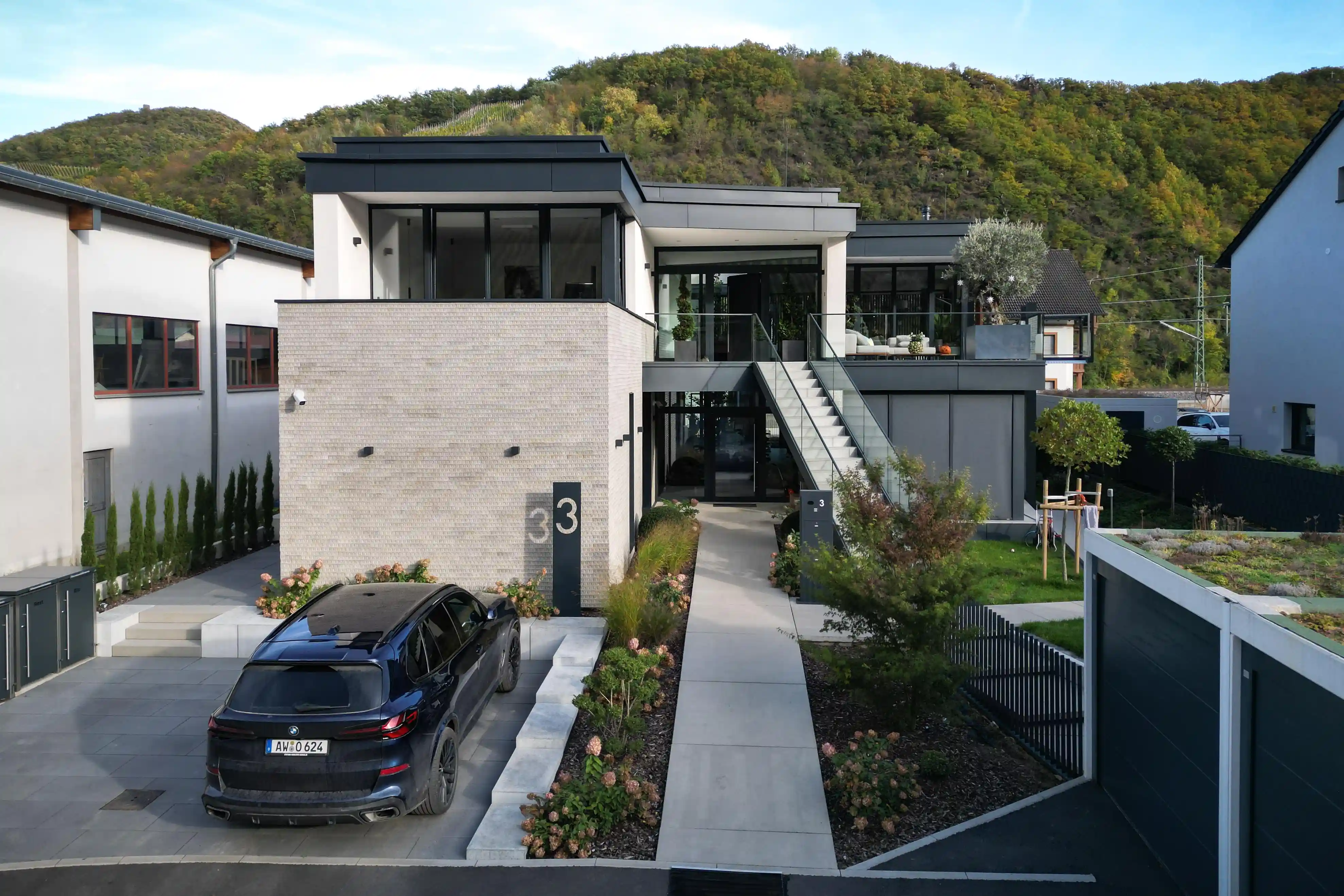 Bürogebäude Außenansicht von Otto Bau in Dernau