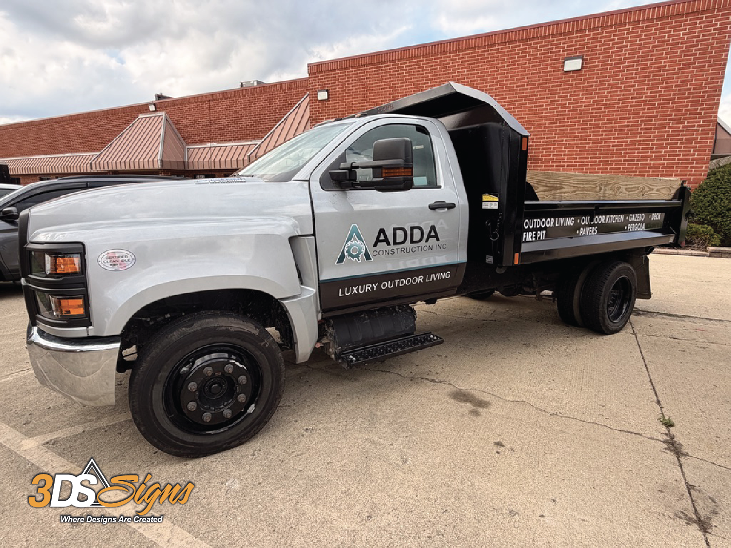 Custom Vehicle Wrao