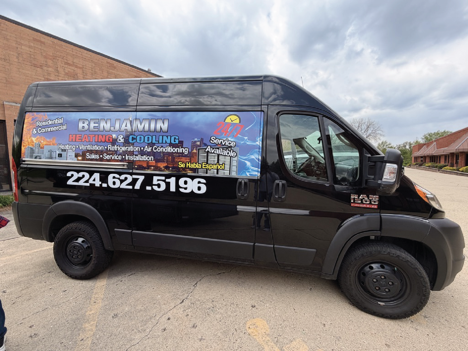 Custom Vehicle Wrao