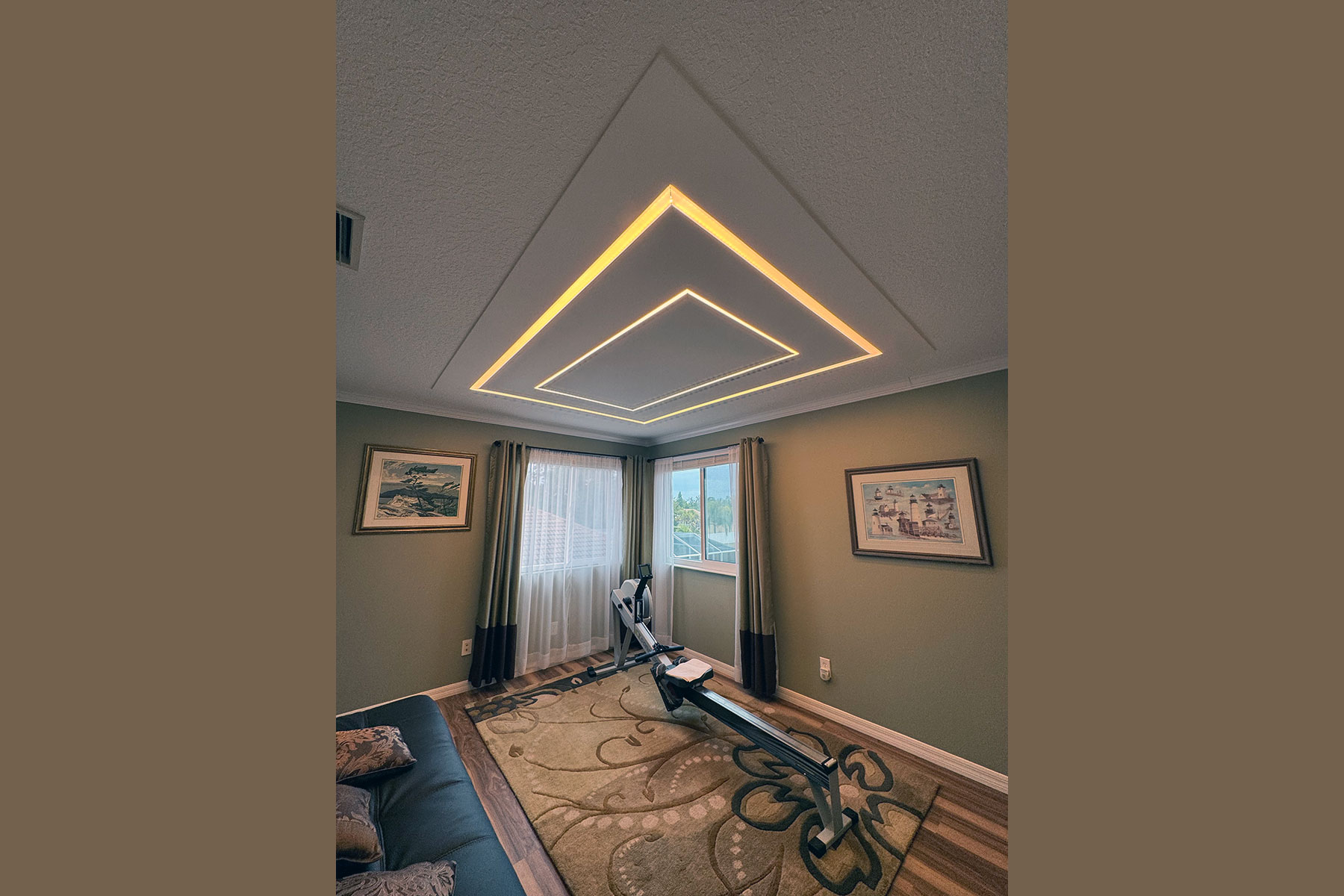 Recessed strip lighting
