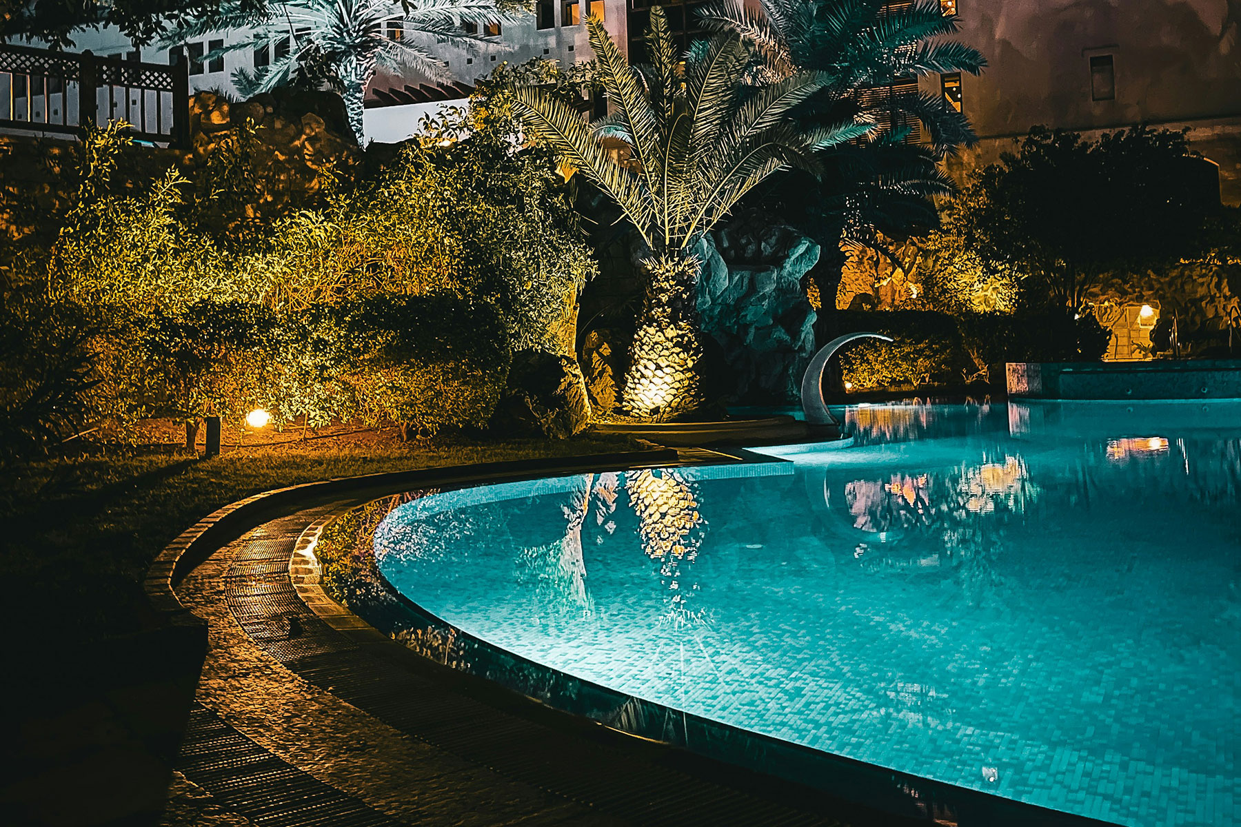Pool lighting