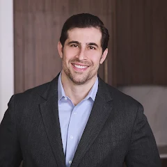 James Finelli, expert NYC real estate agent at The Finelli Team, specializing in new development sales, investment portfolios & luxury rentals. Contact James!