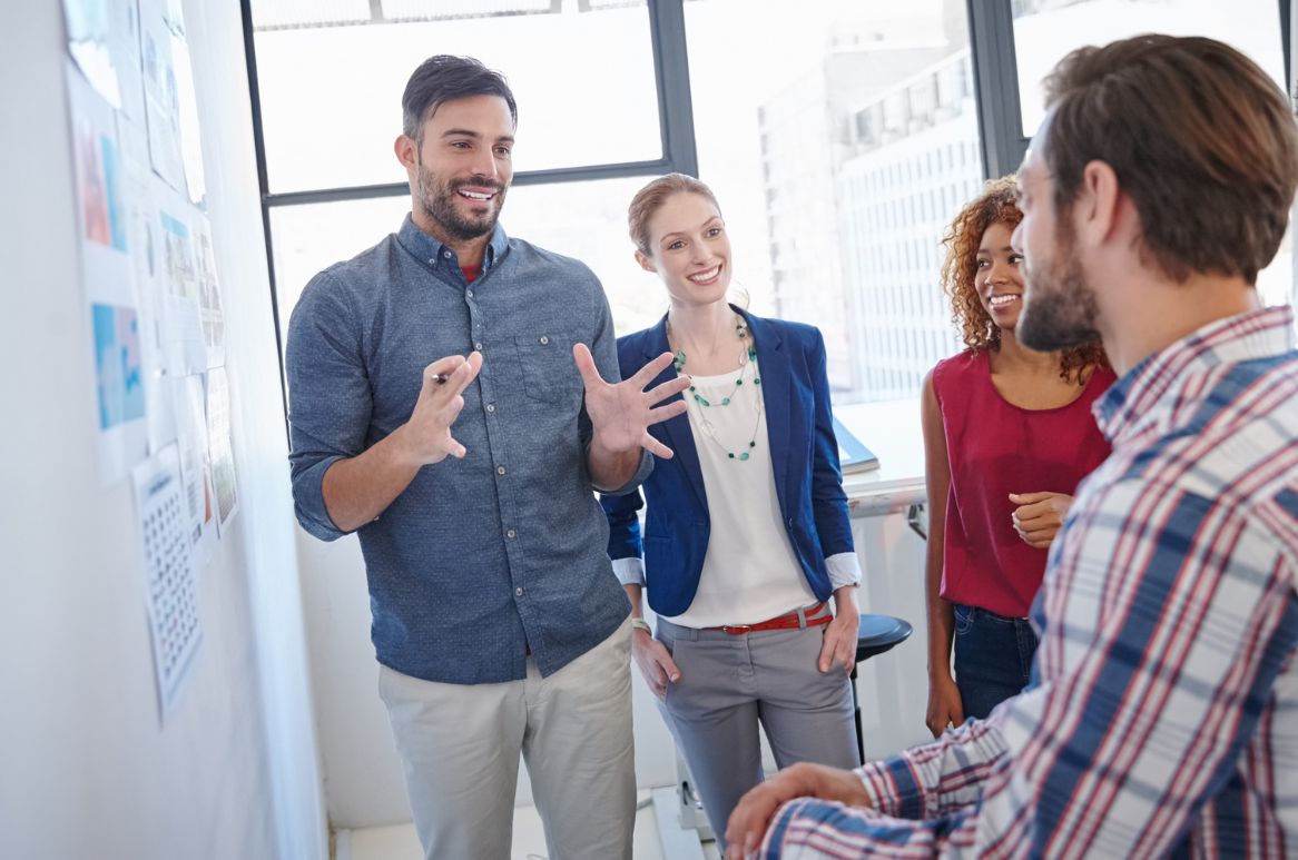 What does an operations manager do?