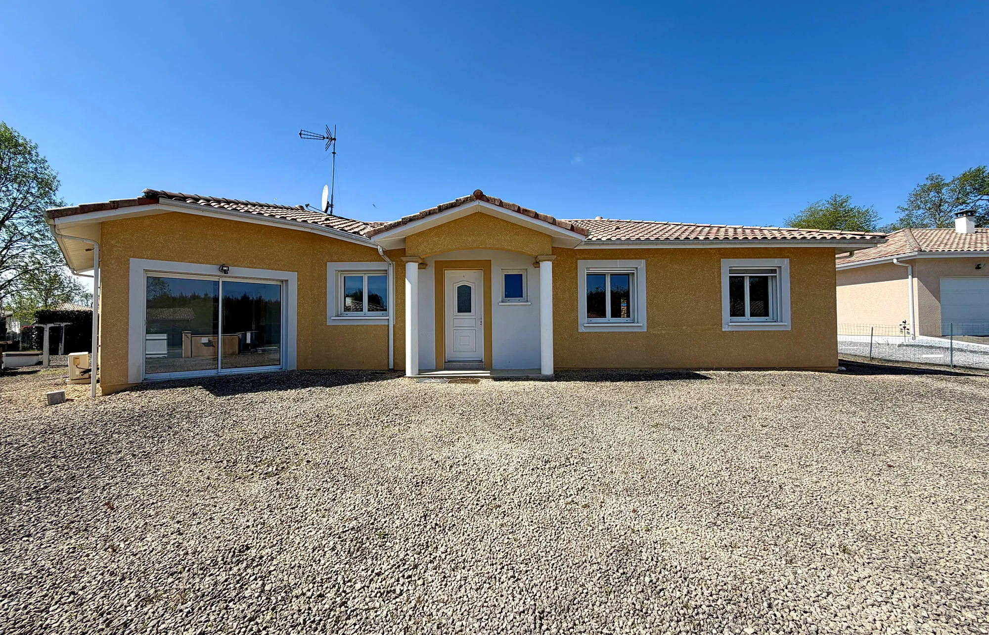 Vue principale de Villa Charlotte villa à vendre à Ygos-Saint-Saturnin 126 m2