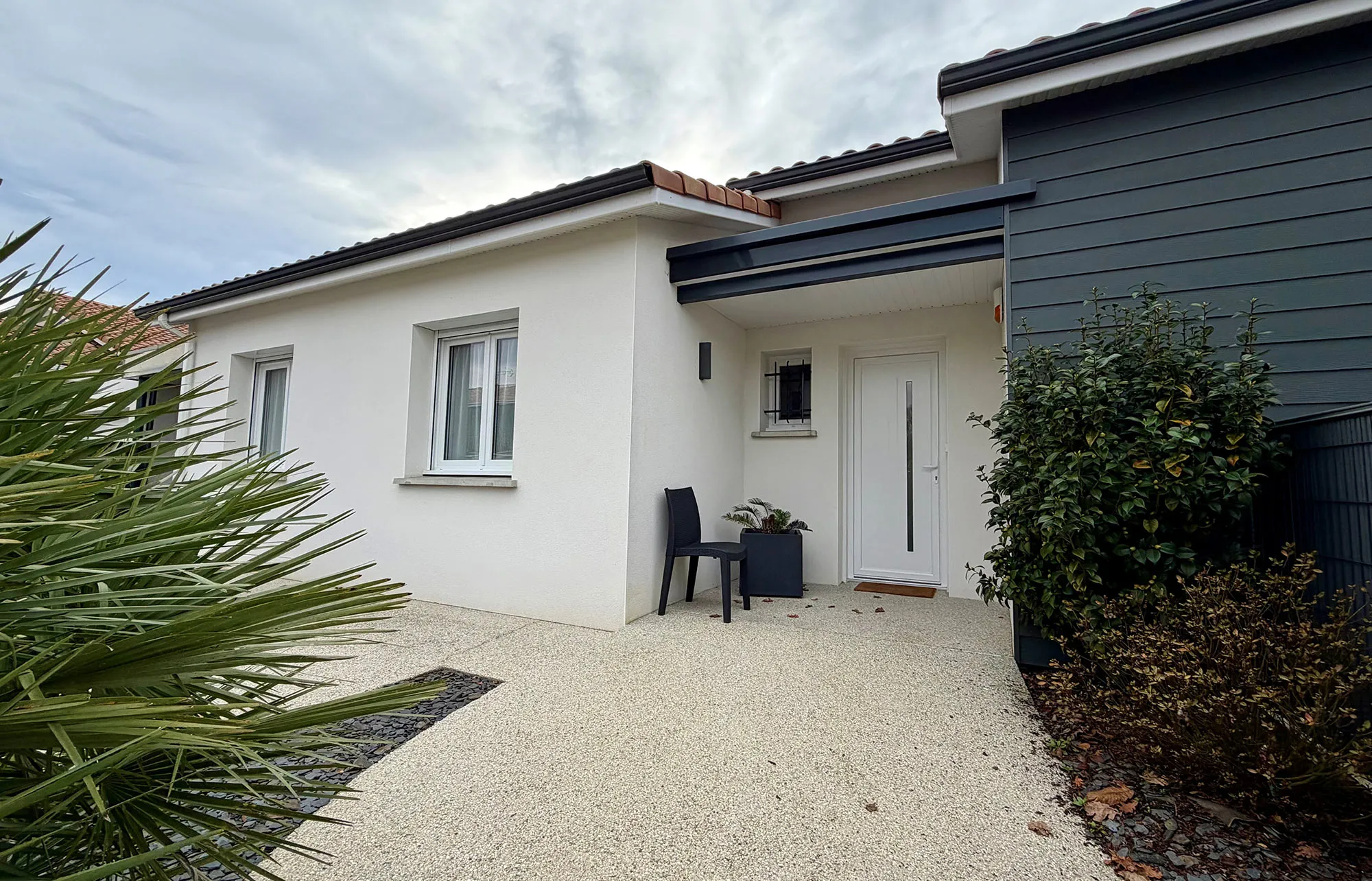 Vue principale de Villa Véronique villa à vendre à Saint-Pierre-du-Mont 120m2