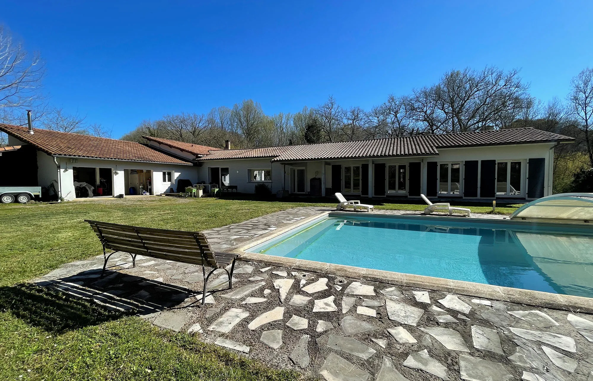 Vue principale de Villa Corinne villa à vendre à Mont-e-Marsan 251m2