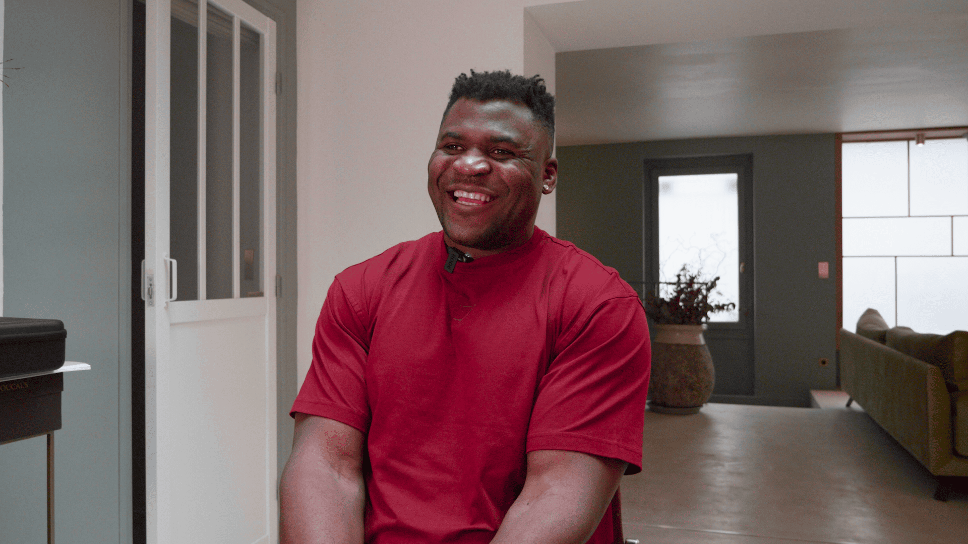 Delivering a knockout interview with a heavyweight star
