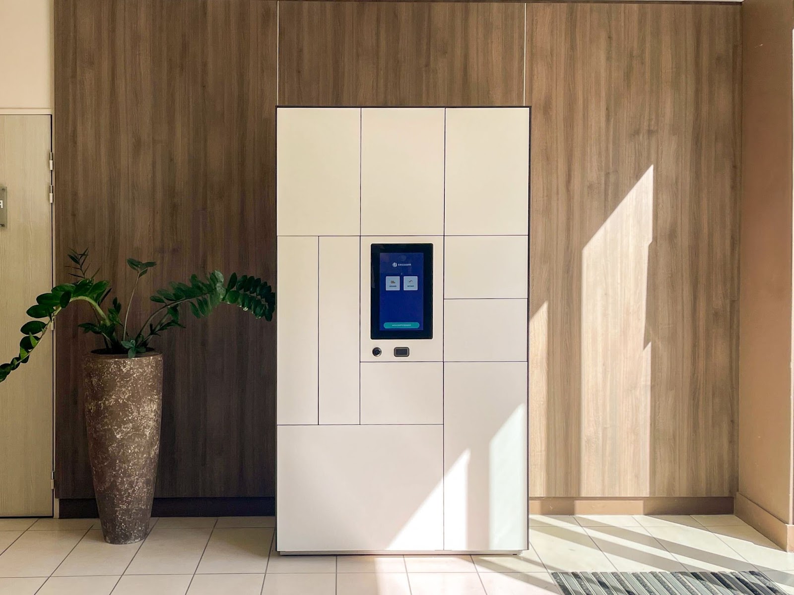 Box Sezaam, installée sur le site de Rocher Saint-Hilaire.