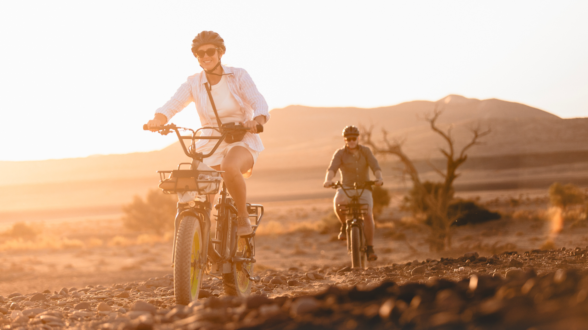 Cool off after desert adventures in the infinity pool overlooking the sweeping dunes and plains.

