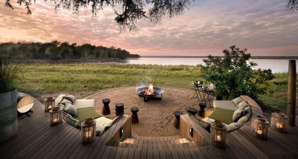 Relax at the main lodge infinity pool or gather for fireside drinks and stargazing.