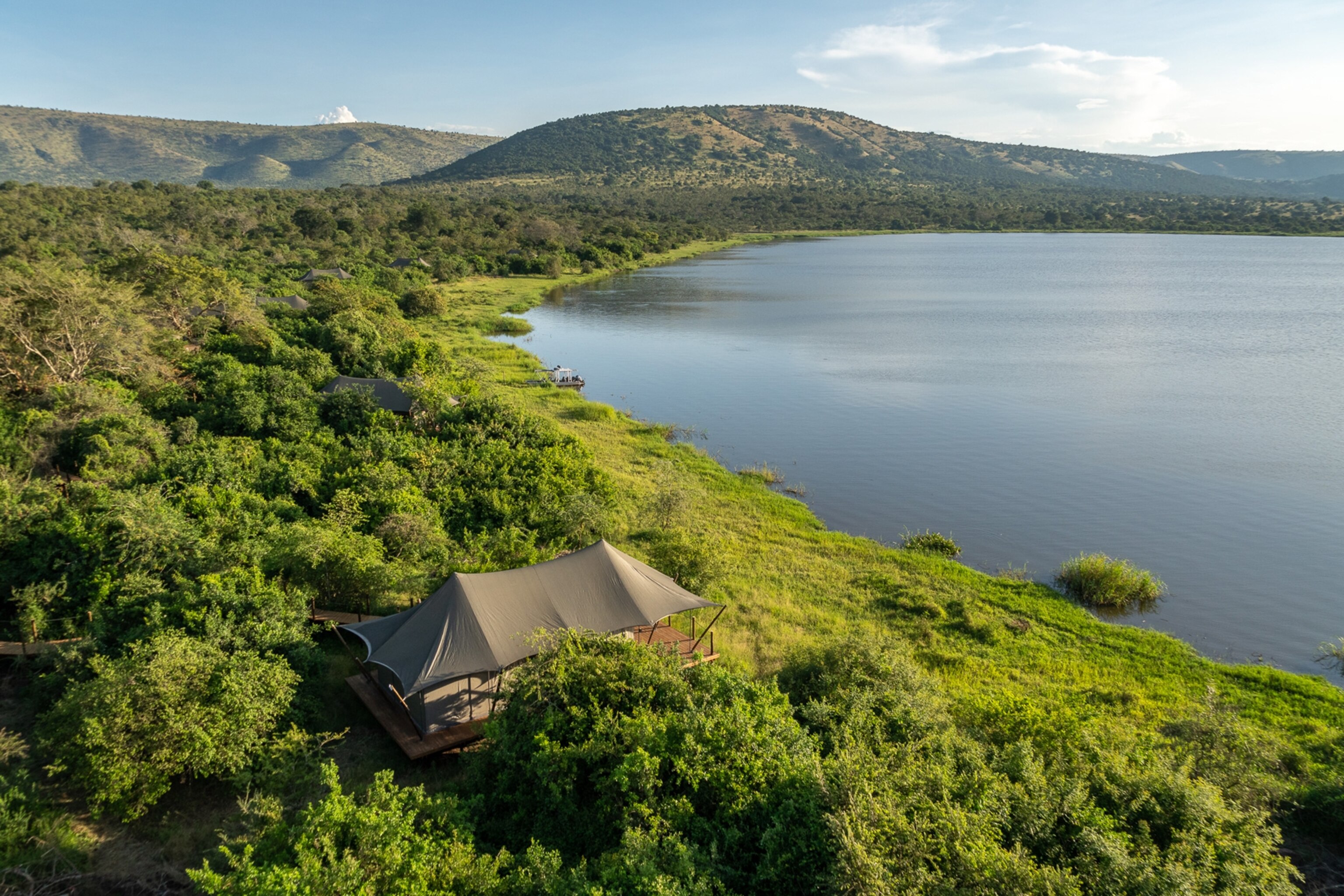 Enjoy stunning panoramas of Lake Rwanyakazinga and the surrounding savannah right from your room. Watch elephants, hippos, and birds from the comfort of your deck and feel the spirit of Africa all around you.