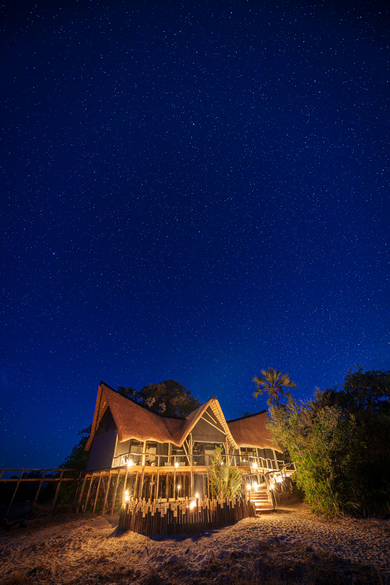 Spend a night in the elevated hide, surrounded by stars and the sounds of the bush.