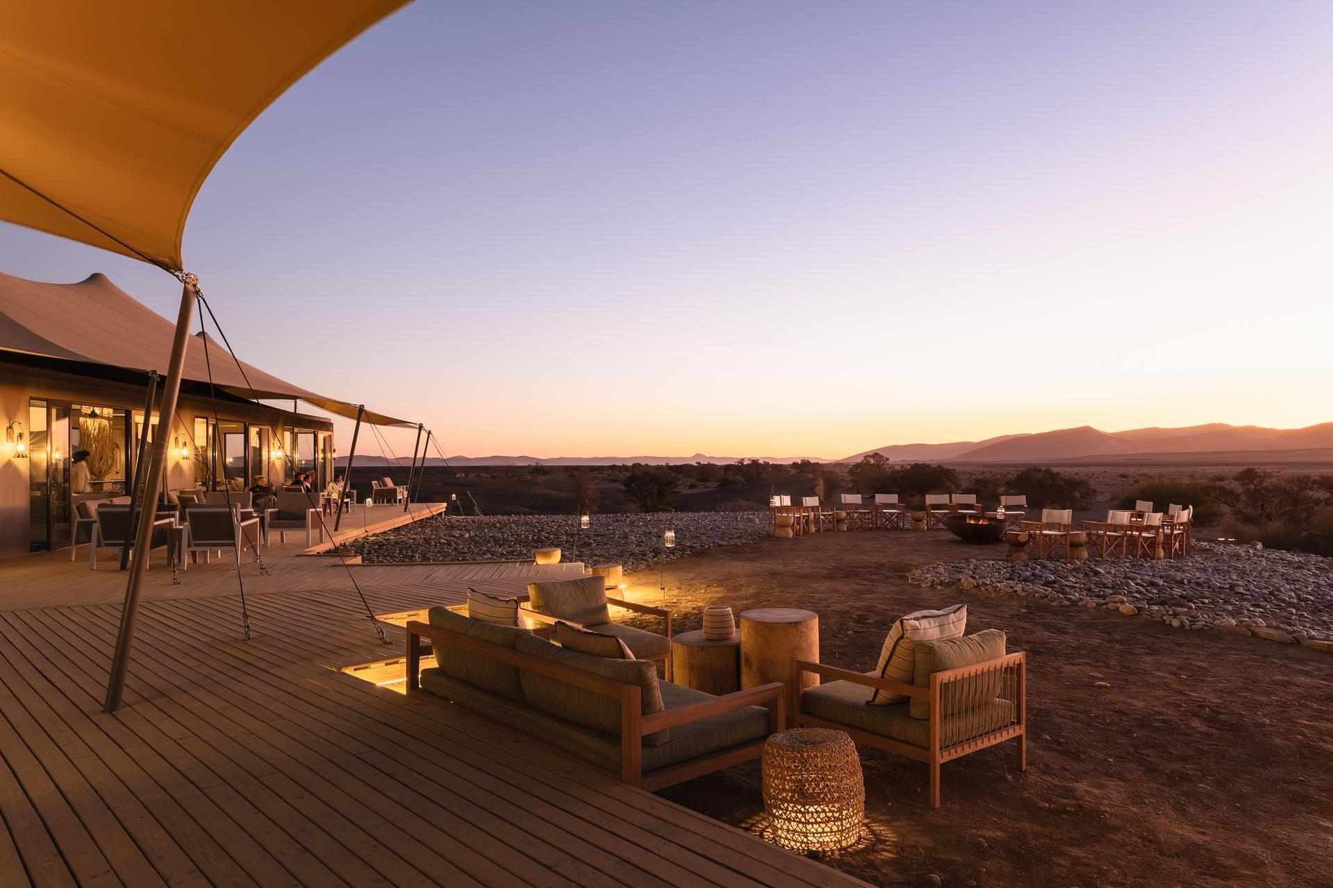 Sleep under a million stars in comfort on your chalet’s private rooftop bed, with full views of the Namib night sky.

