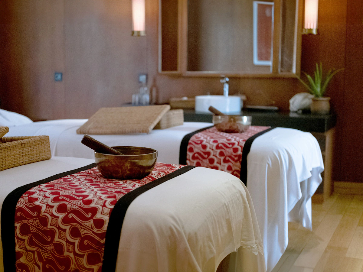 Comprehensive wellness therapies and personalized programs.