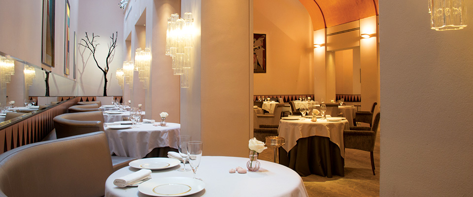 From The Cellar Bar and Garden Room to Restaurant Patrick Guilbaud, The Merrion offers a remarkable range of dining experiences under one roof.