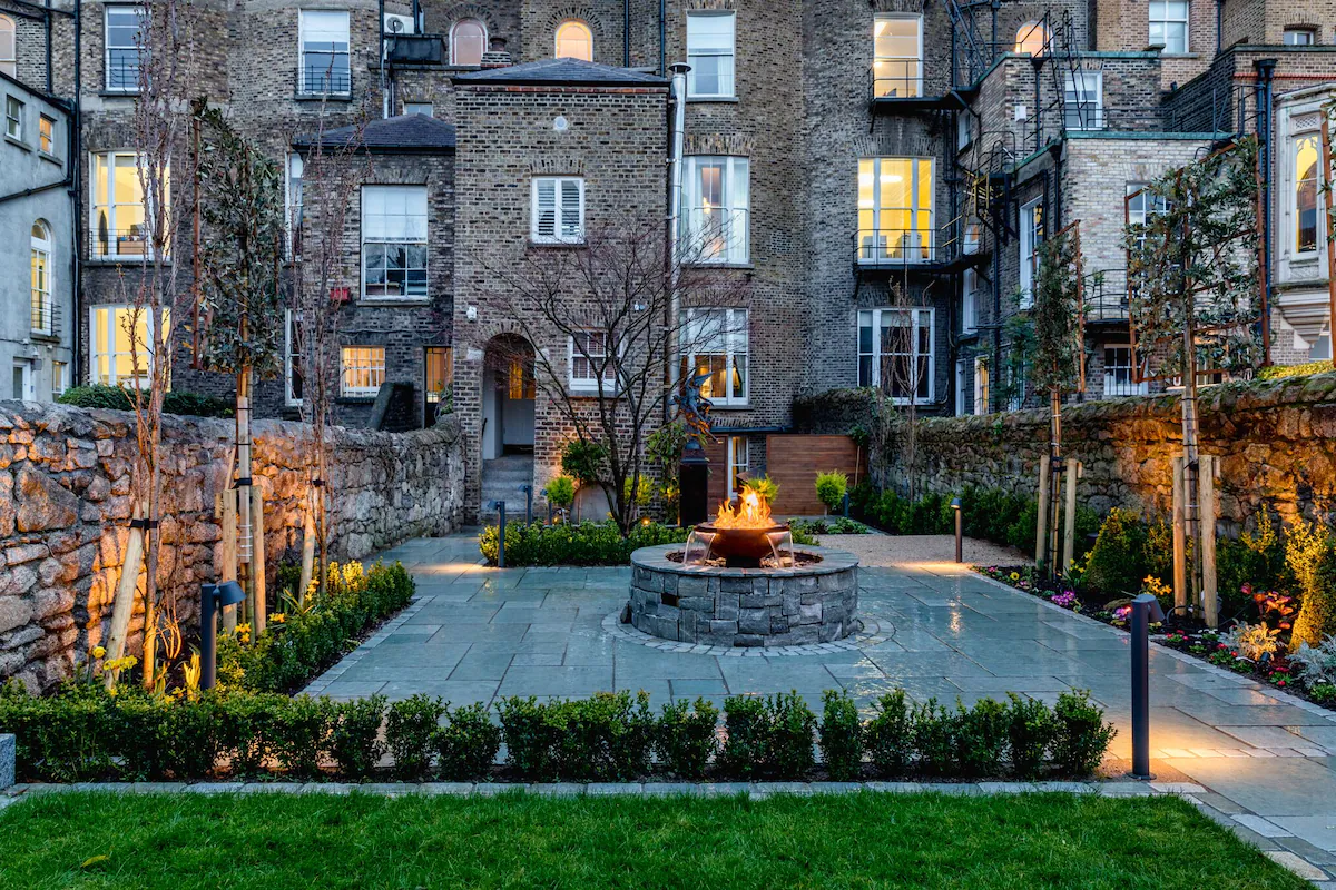 Number 31 combines nineteenth-century Dublin townhouse architecture with the modernist mews once created by Sam Stephenson.