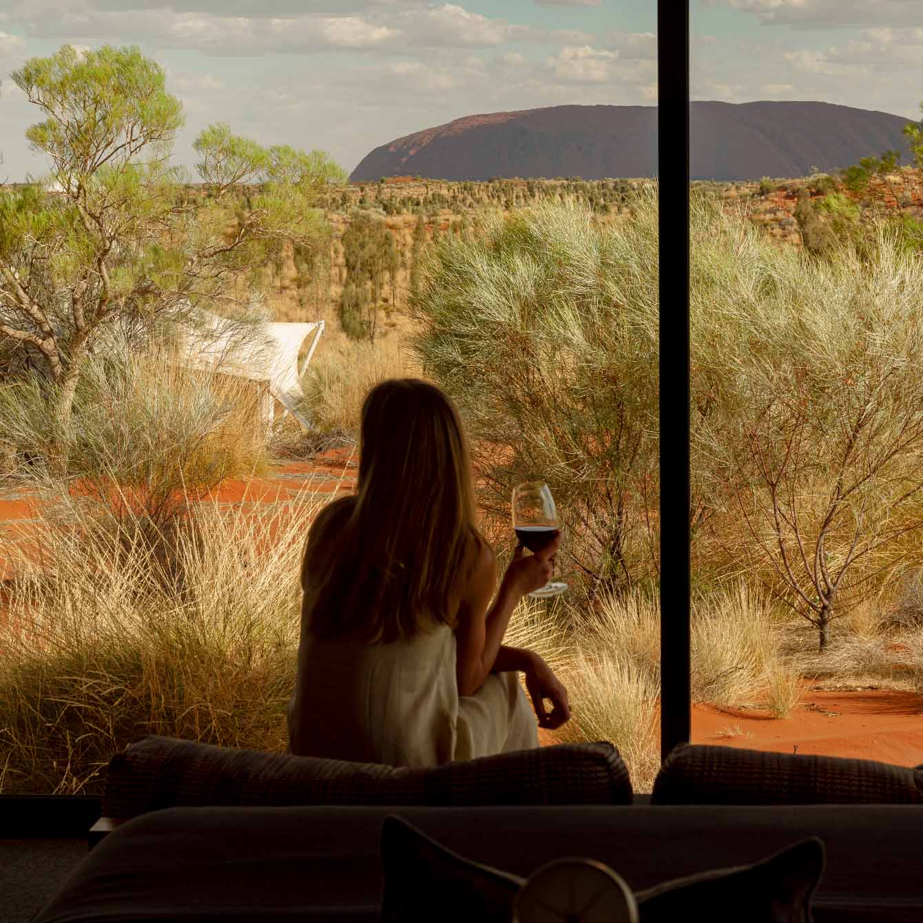 Every luxury pavilion has been positioned to capture uninterrupted views of Uluṟu, allowing guests to witness the ever-changing colours of Australia's most iconic monolith from sunrise to sunset.