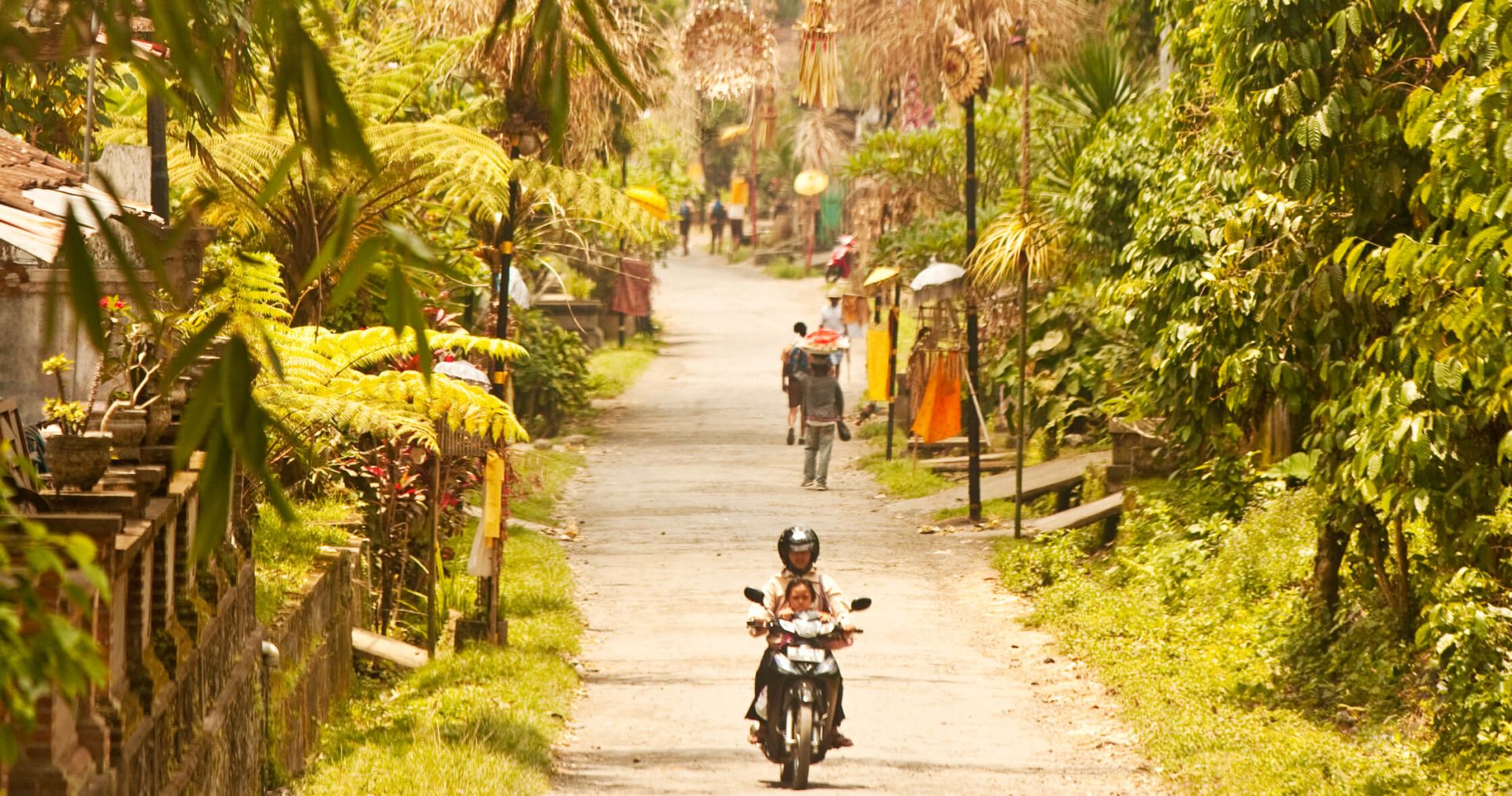 Ubud town centre is described as an easy walk or a five-minute shuttle ride, combining cultural access with a peaceful resort setting.