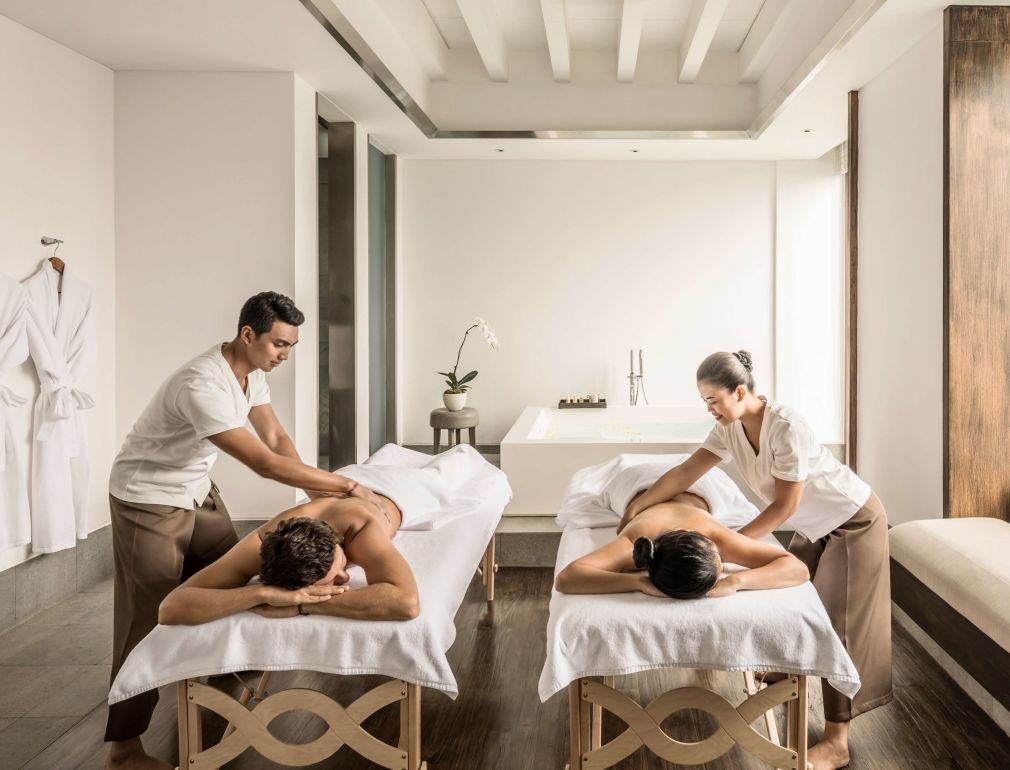 Guests have access to wellness facilities including a lagoon pool and fully equipped fitness centre, alongside scheduled yoga, Pilates and fitness classes.