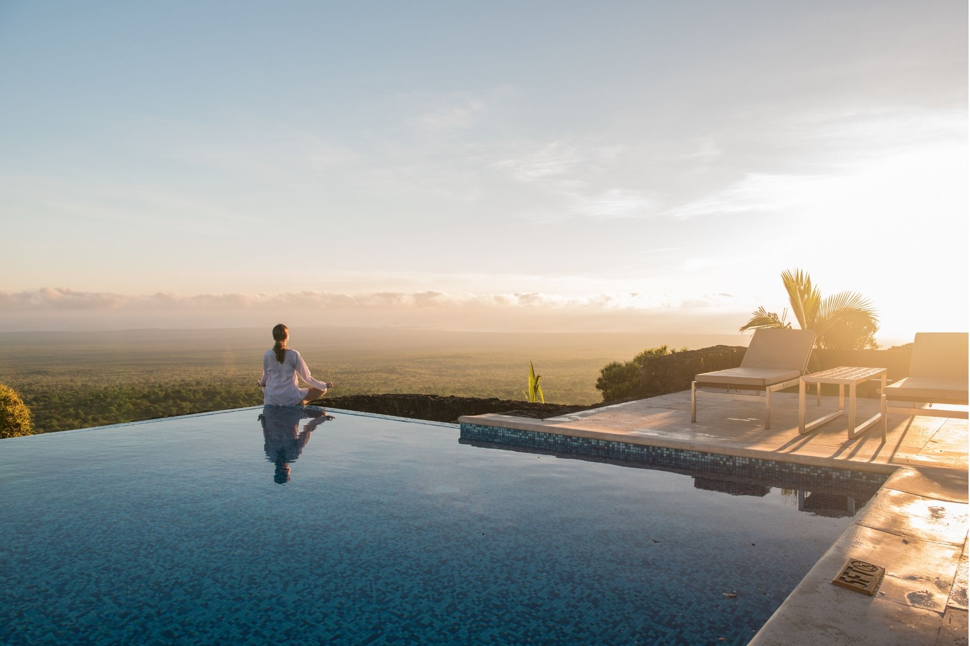 A dedicated infinity pool adds an unhurried dimension to the Pikaia experience.