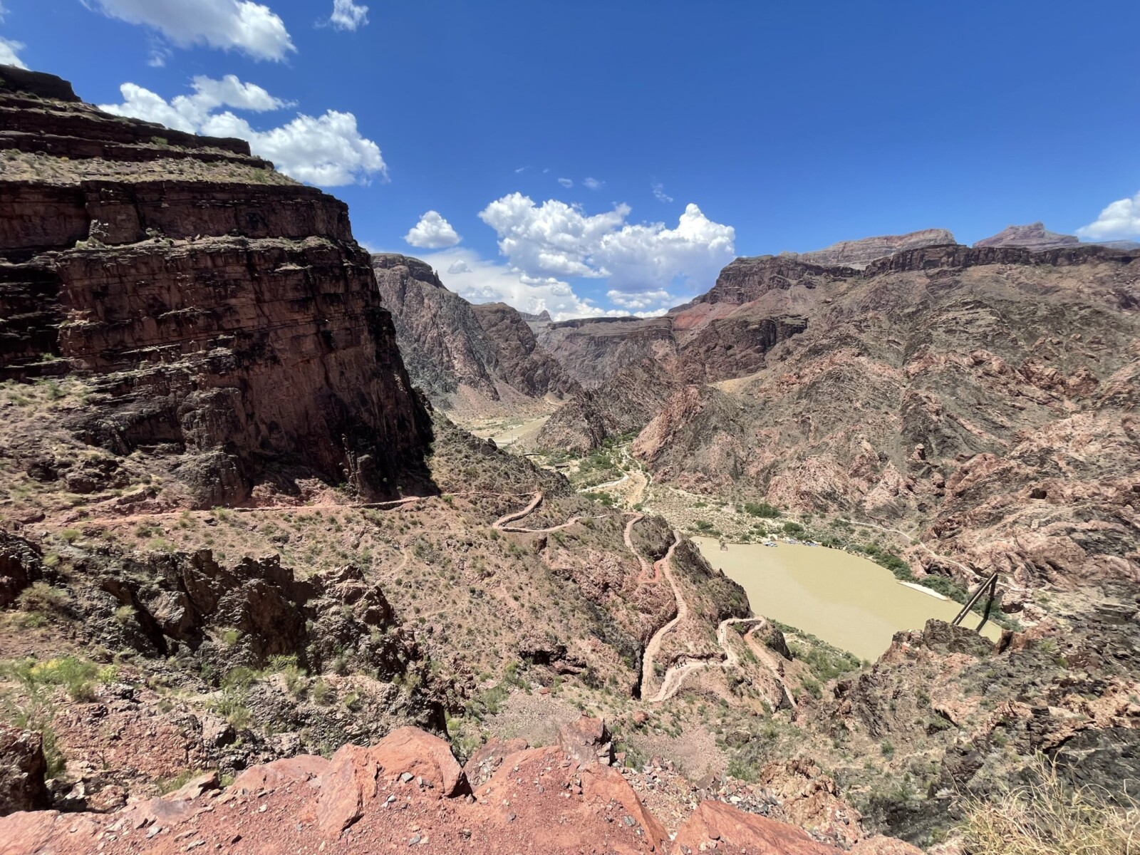 Located near the South Rim entrance, Under Canvas provides convenient access to scenic overlooks, hiking trails, sunrise viewpoints, and one of the world's most extraordinary geological landscapes.