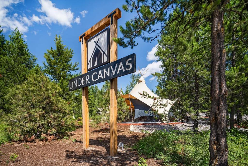 Beautifully appointed canvas accommodations combine premium comfort with immersive outdoor living, allowing guests to reconnect with nature while enjoying thoughtful boutique hospitality.