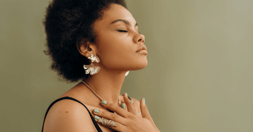 Mindful Motherhood: How to Be Present When Your Brain Is Everywhere Else