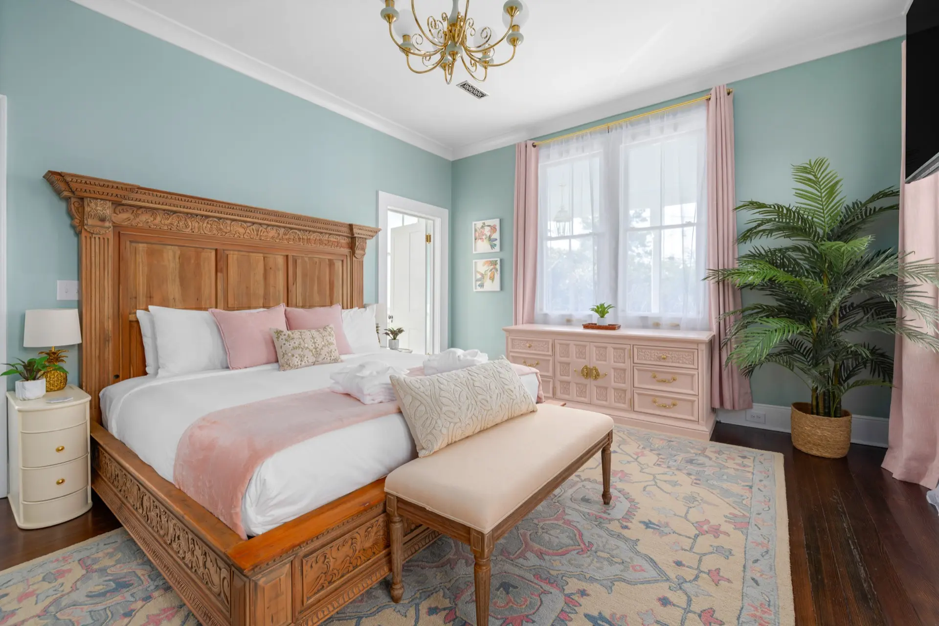 Camellias Suite B 04