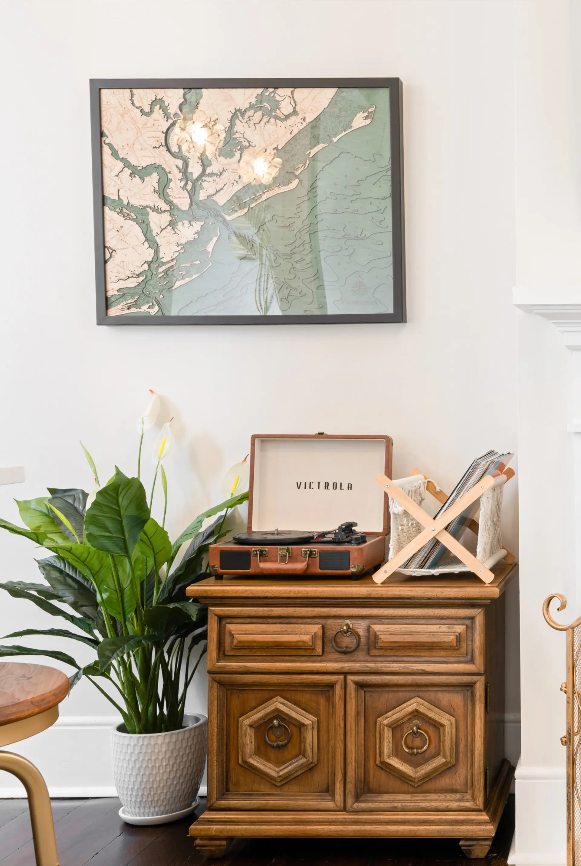 Camellias Suite B 21
