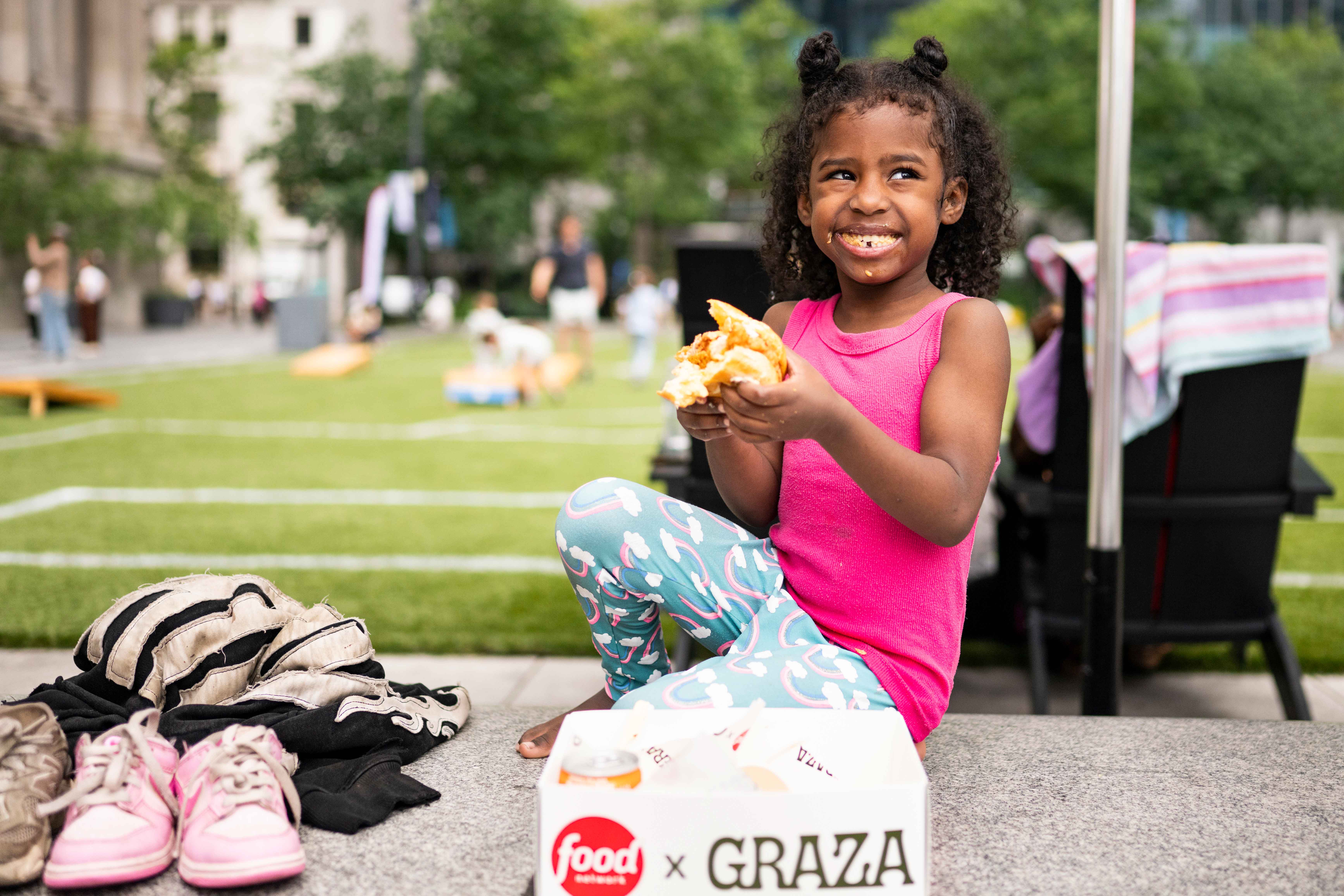 3,050 food trays served