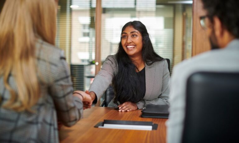 woman successfully getting her dream allied health travel jobs