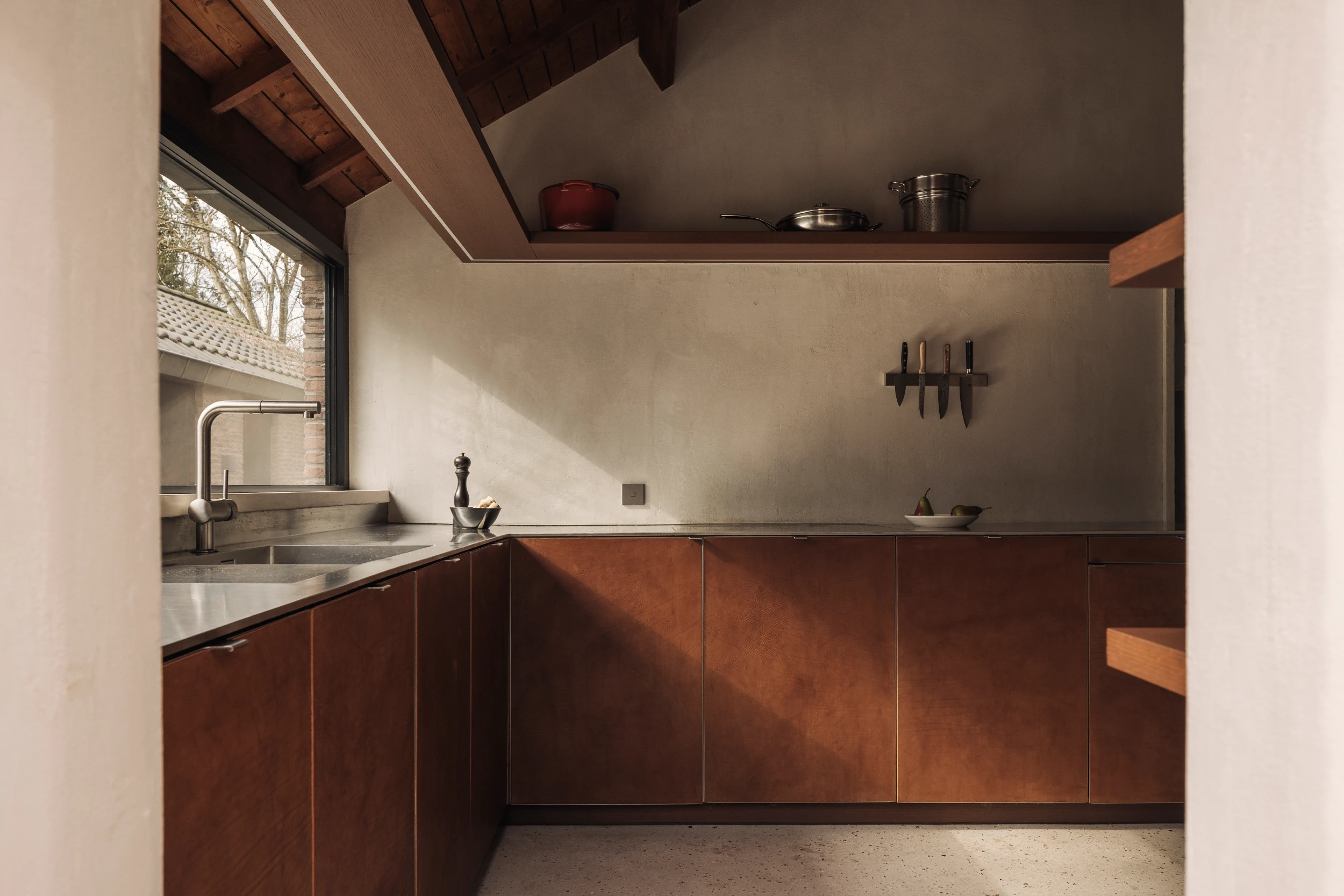 Studio LOHO Lime Finish Raw wall plaster