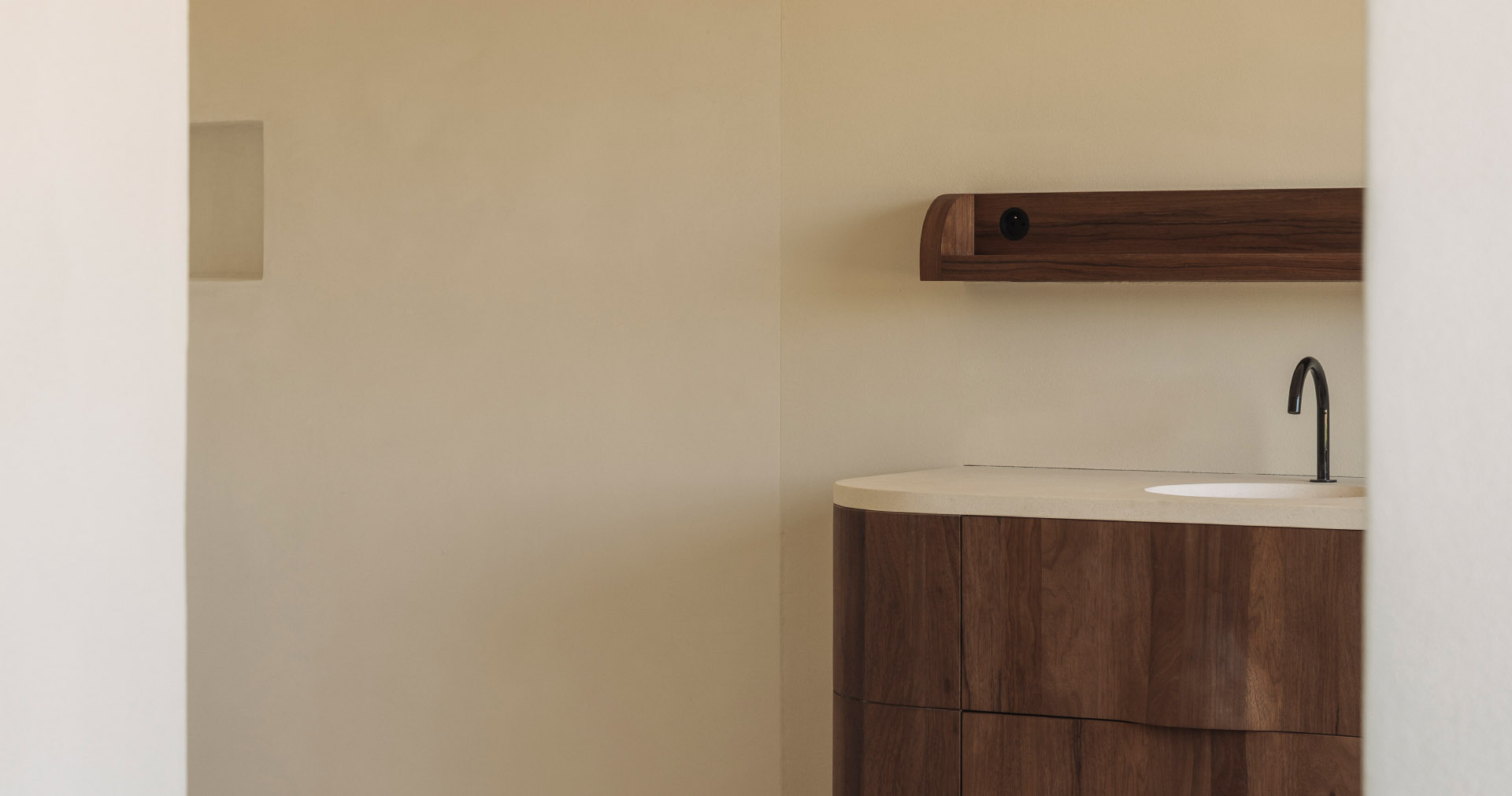 Studio LOHO Lime Finish Fine wall plaster