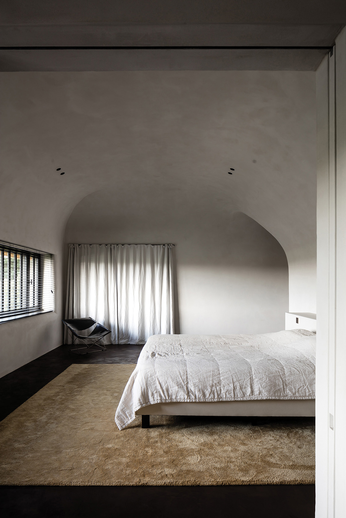 Studio LOHO Clay Finish Raw wall plaster