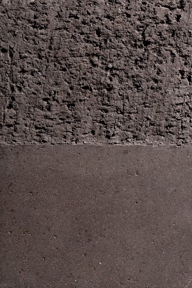 Black Mazy Raw clay sample