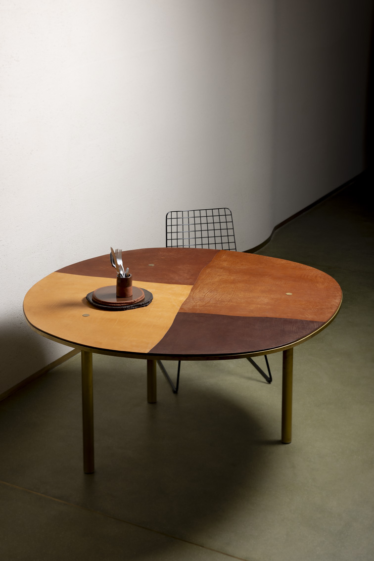 Studio LOHO Tables Leather