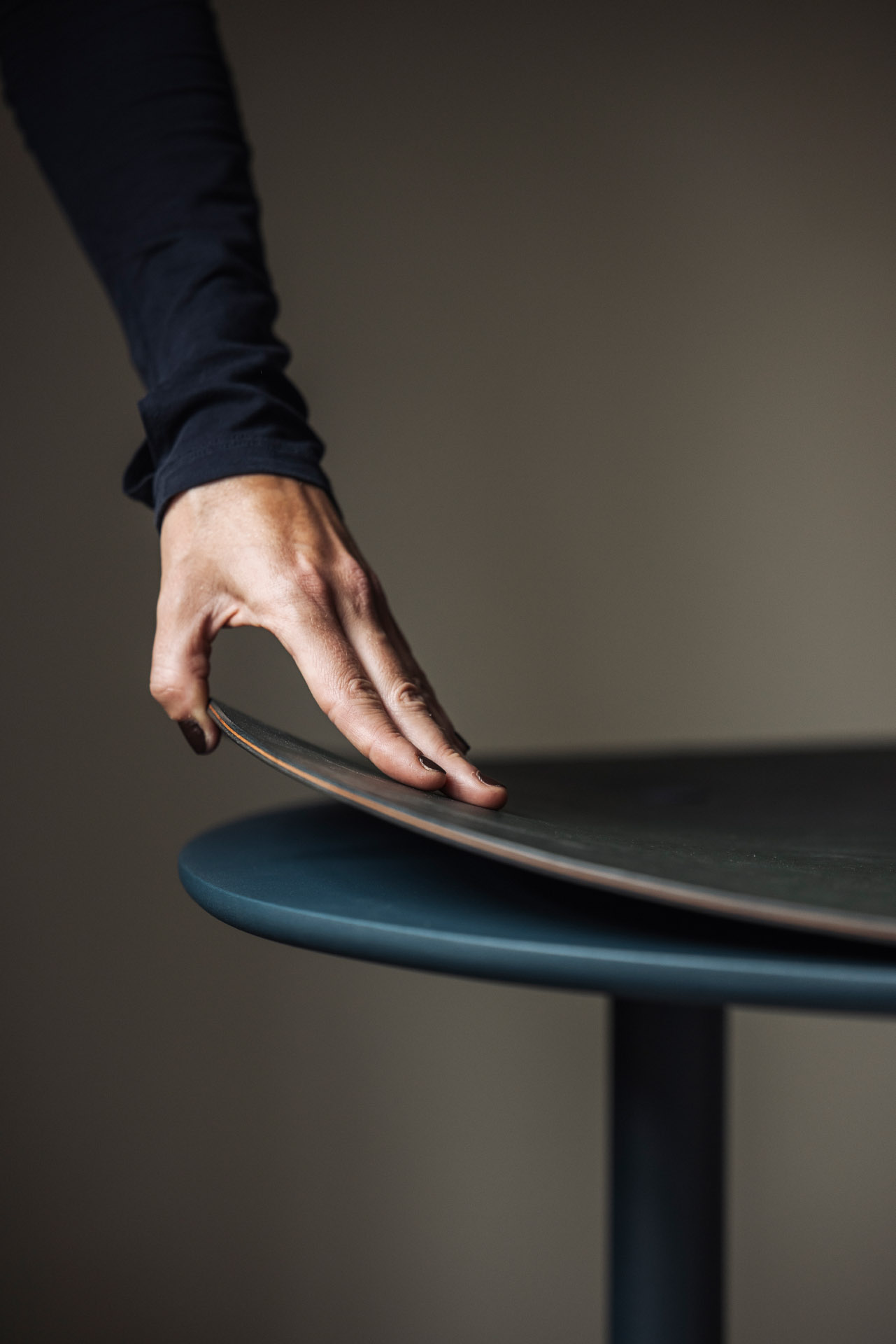 Studio LOHO Tables Leather