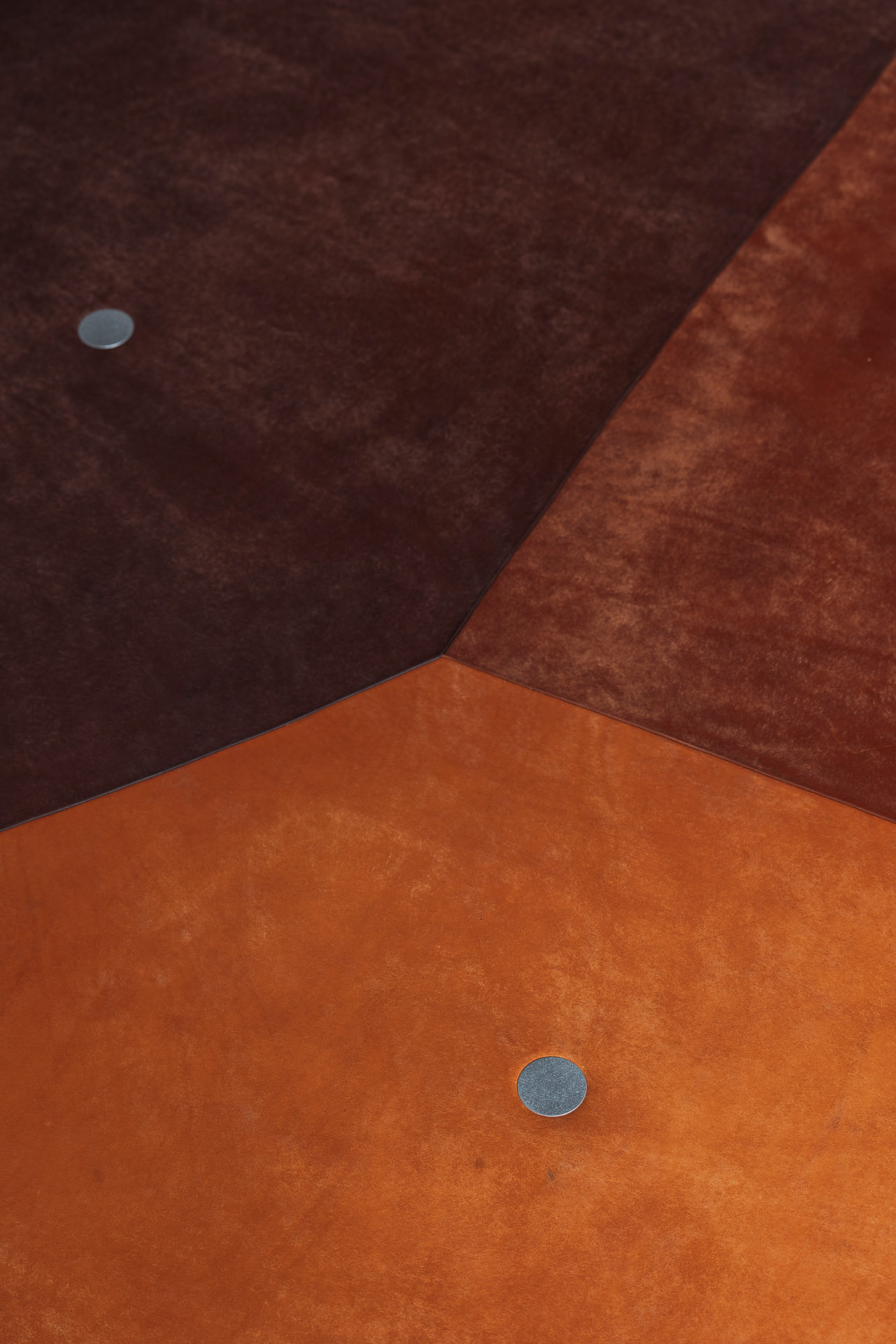 Studio LOHO Tables Leather