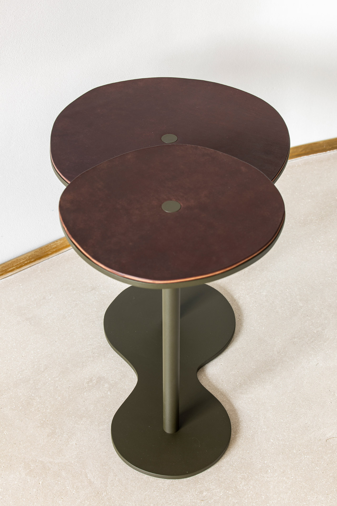 Studio LOHO Tables Leather