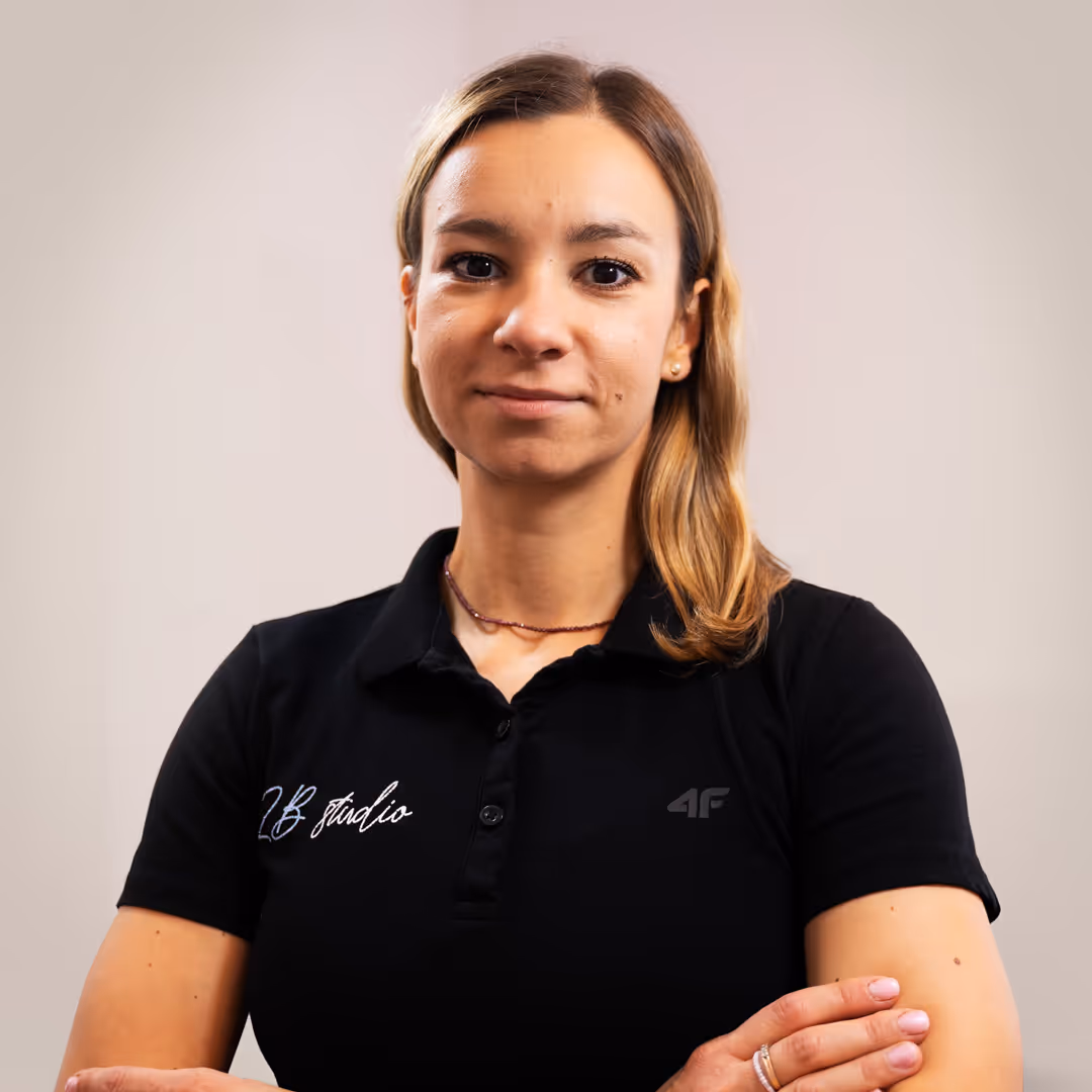 Agata prowadzi zajęcia Vinyasa Jogi w Brzegu Dolnym. Propagatorka zdrowego stylu życia zaprasza na zajęcia do 2B Studio blisko Wołowa.