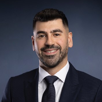 Andrew Karvounaris