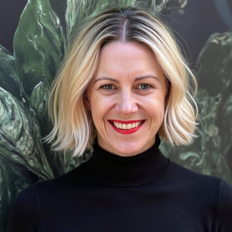 Sarah-Jane Kurtini